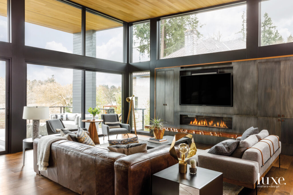 A Pacific Northwest Abode Embraces Its Surroundings