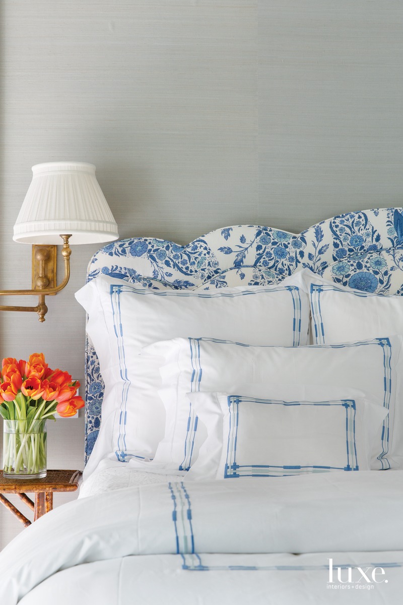 traditional bedroom blue and white...