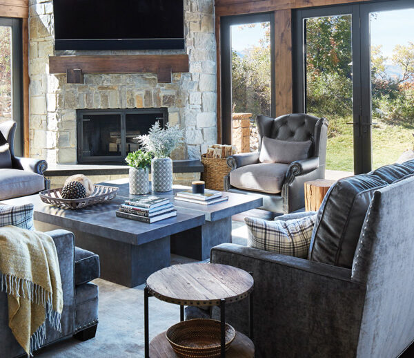 An Arizona Family’s Mountain Home Goes Rustic Yet Refined