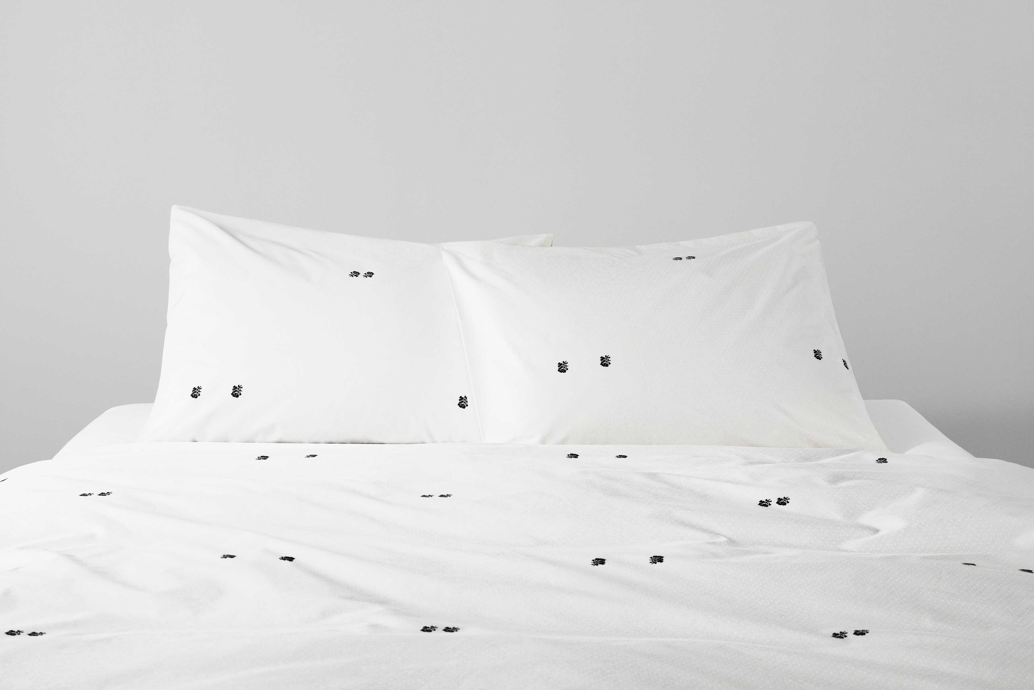 Preview Raf Simons' New Bedding Collection For Calvin Klein - Luxe  Interiors + Design