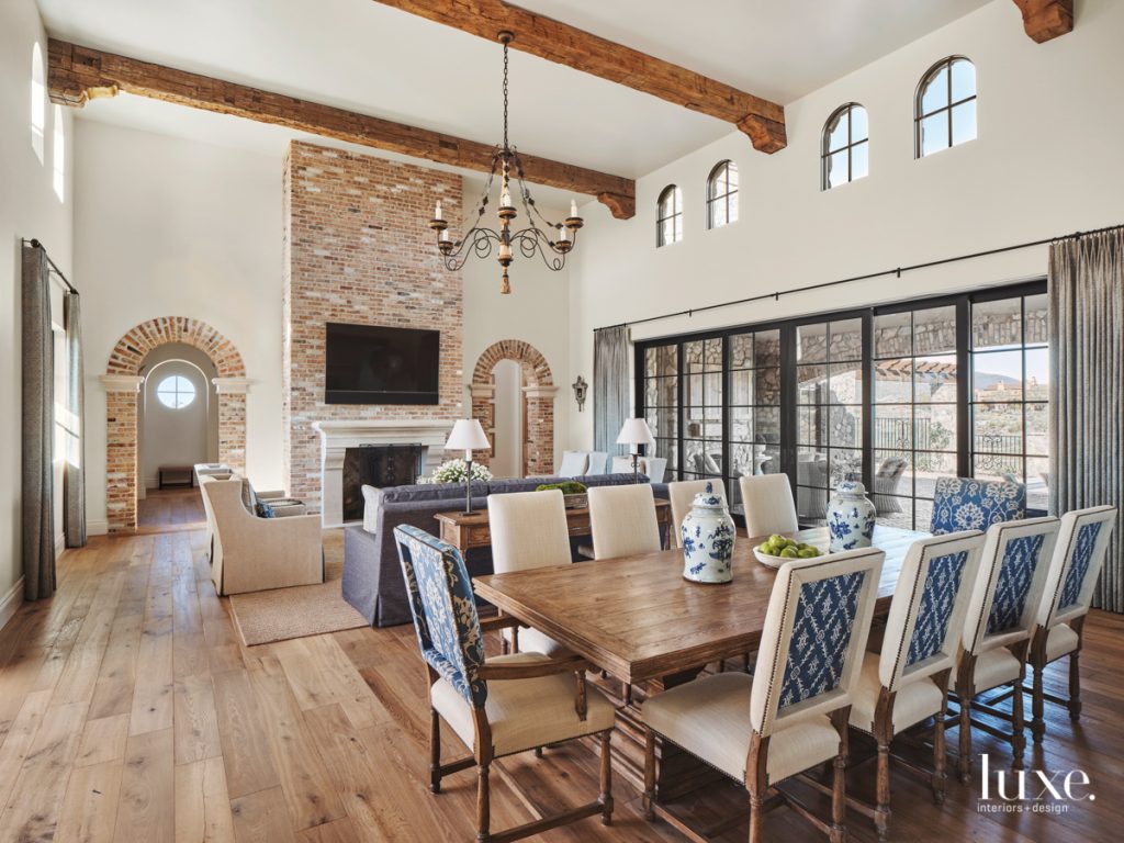 A Refined Take On Rustic Materials Shines In Scottsdale