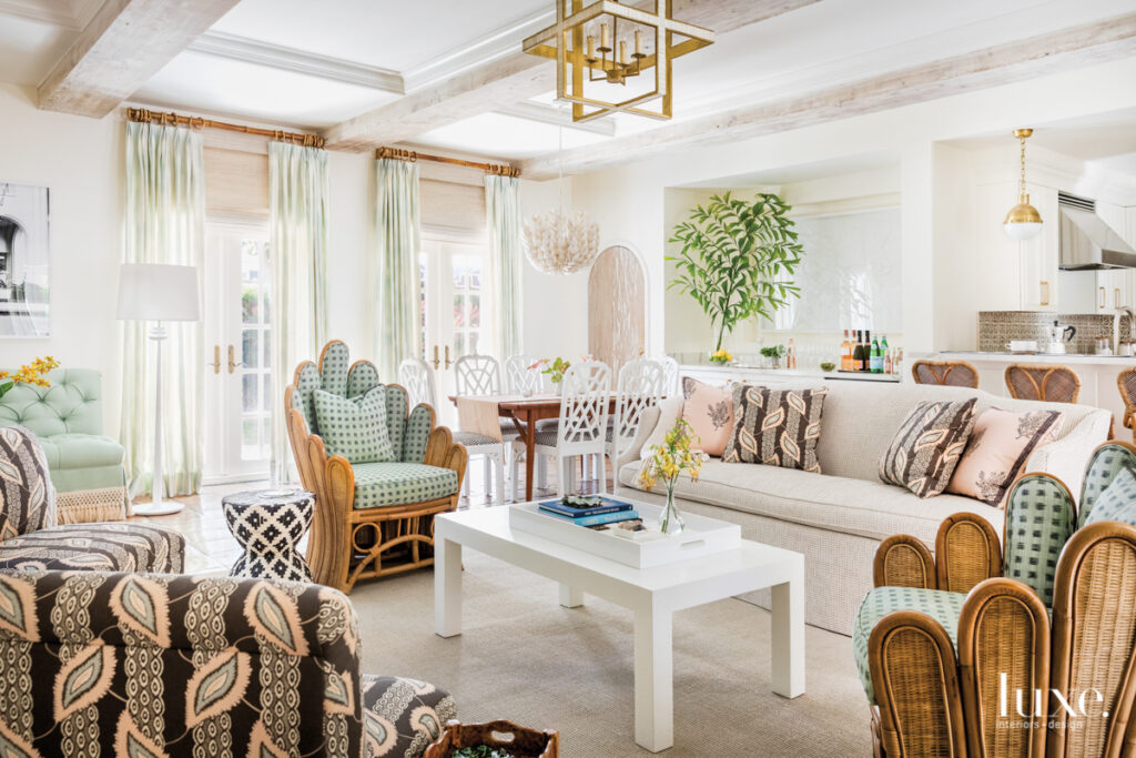 Ties To An Iconic Palm Beach Hotel Inspire An Equally Chic Villa All About Simple Luxury