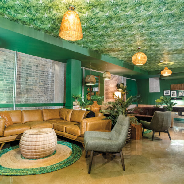 The Draper’s Tiki Lounge Offers A Taste Of Palm Springs For These Chicago Residents