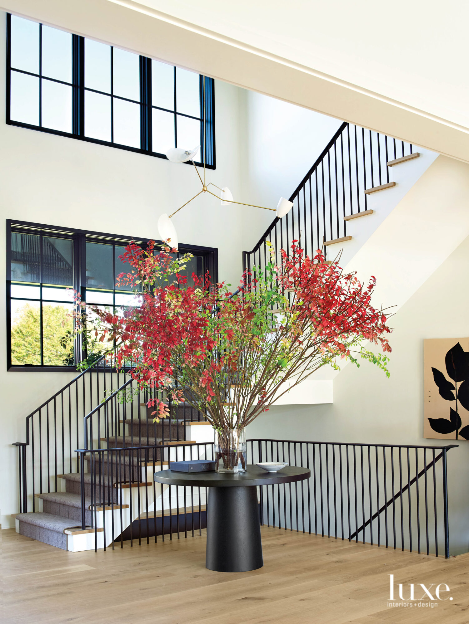 Black and white colors contrast in the entryway