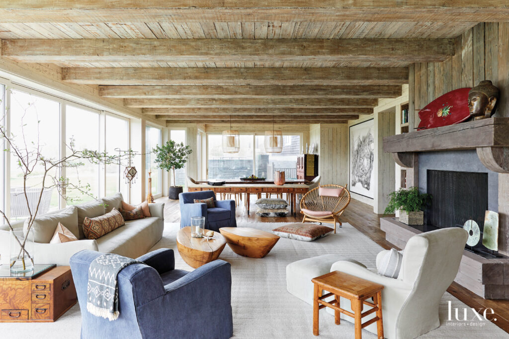 Comfortable Intimacy Is The Theme Of A Casual Hamptons Beach House That Encourages Relaxation
