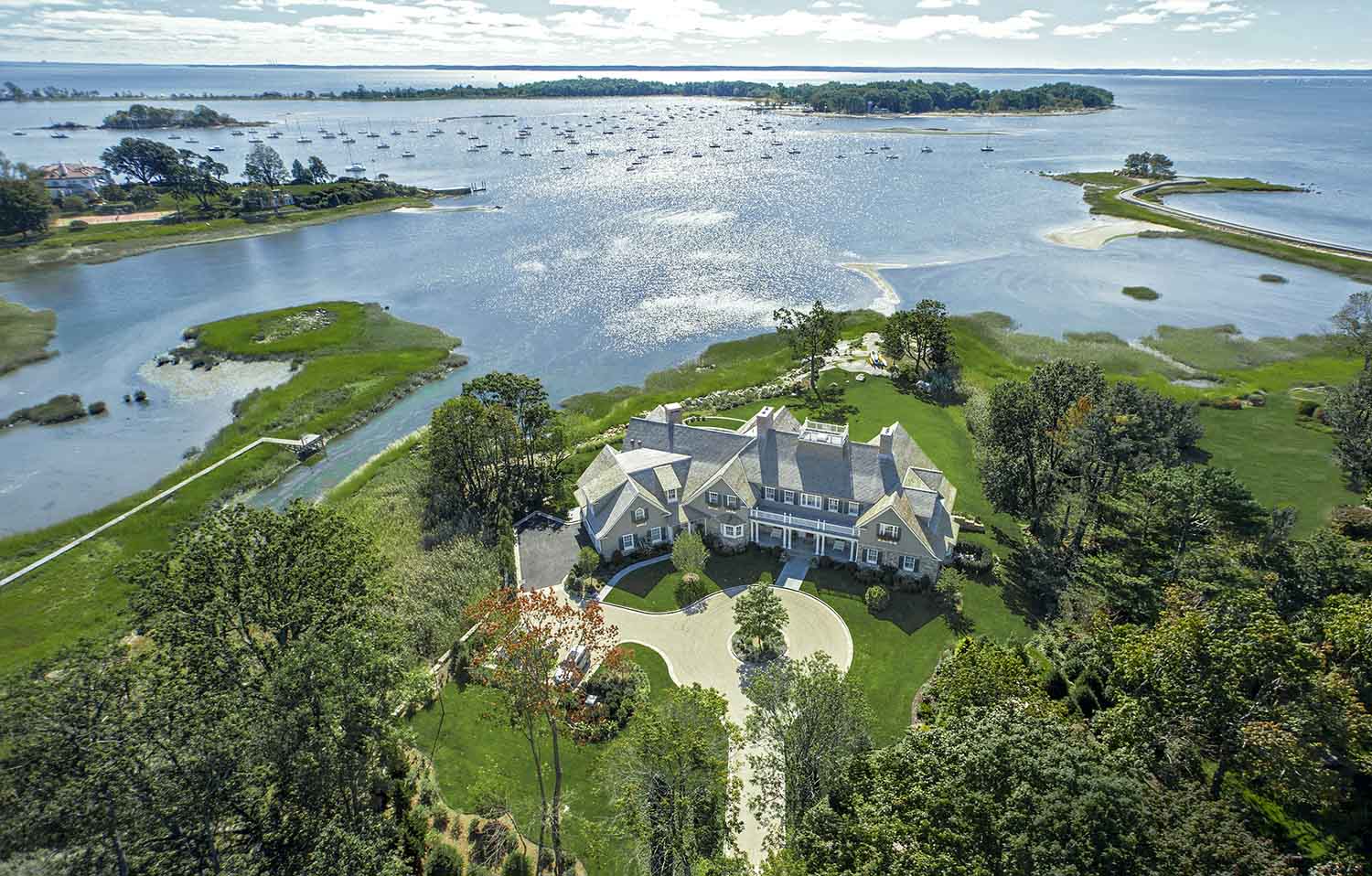 charles hilton new englad shingle style overlooking water