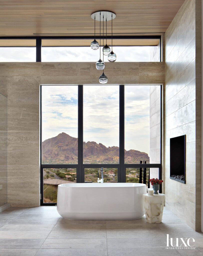 A Sleek Arizona Home With Mountain Views Sure To Win You Over