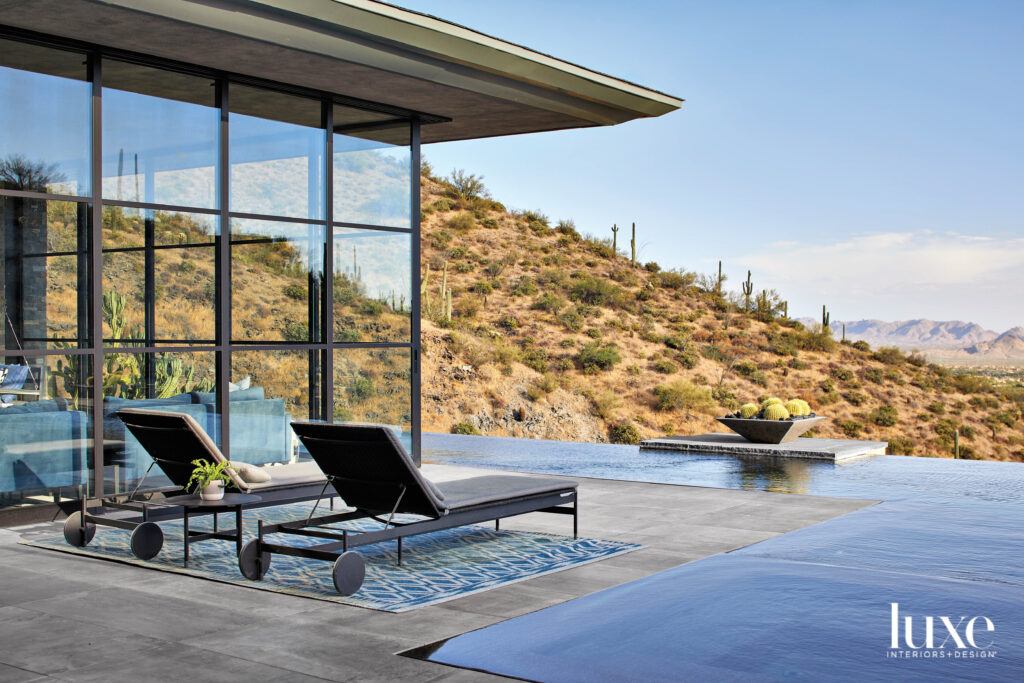 Minimalism Takes The Lead In A Resort-Like Arizona Mountain Home