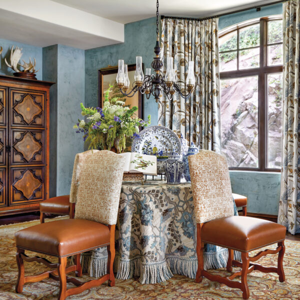 An Aspen Escape Made For Family Time Shines With Traditional Notes