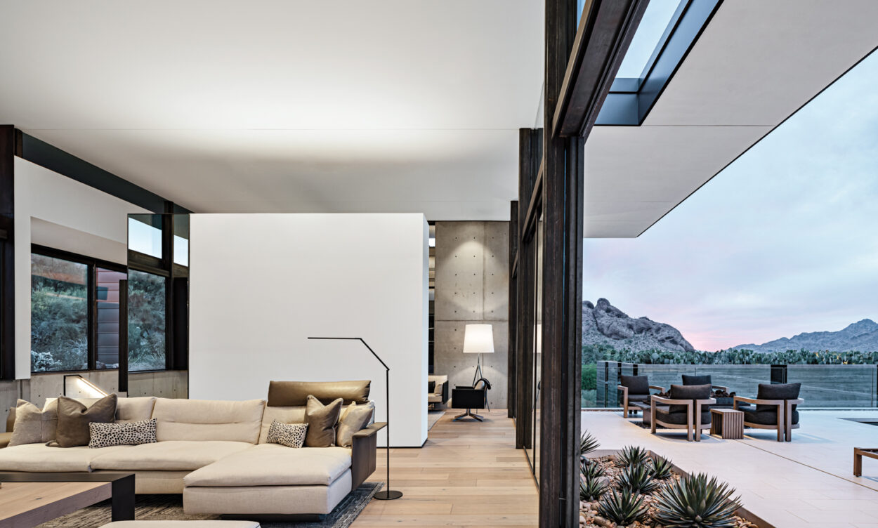 This Modern Arizona Mountain Retreat Is A Study In Refinement