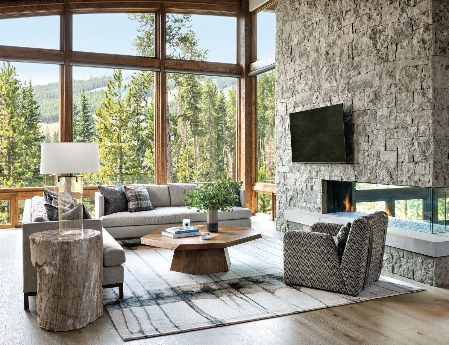 Explore The ‘Soft Modern’ Style Of This Ski-In Aspen Home
