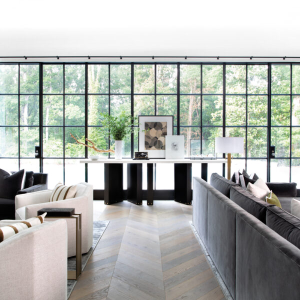 A Crisp Palette And Luxe Textures Bring On The Glam In Atlanta