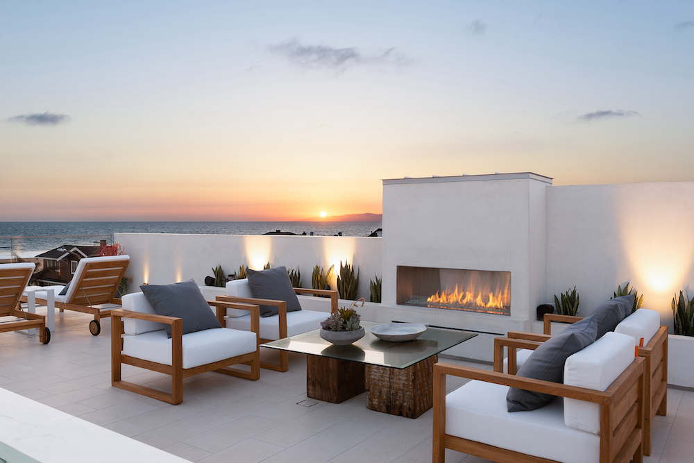 outdoor living design by Noelle Interiors in Manhattan Beach, California