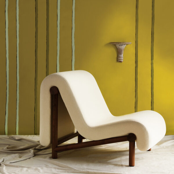 Trend Alert: Curvy Seating Is All The Rage