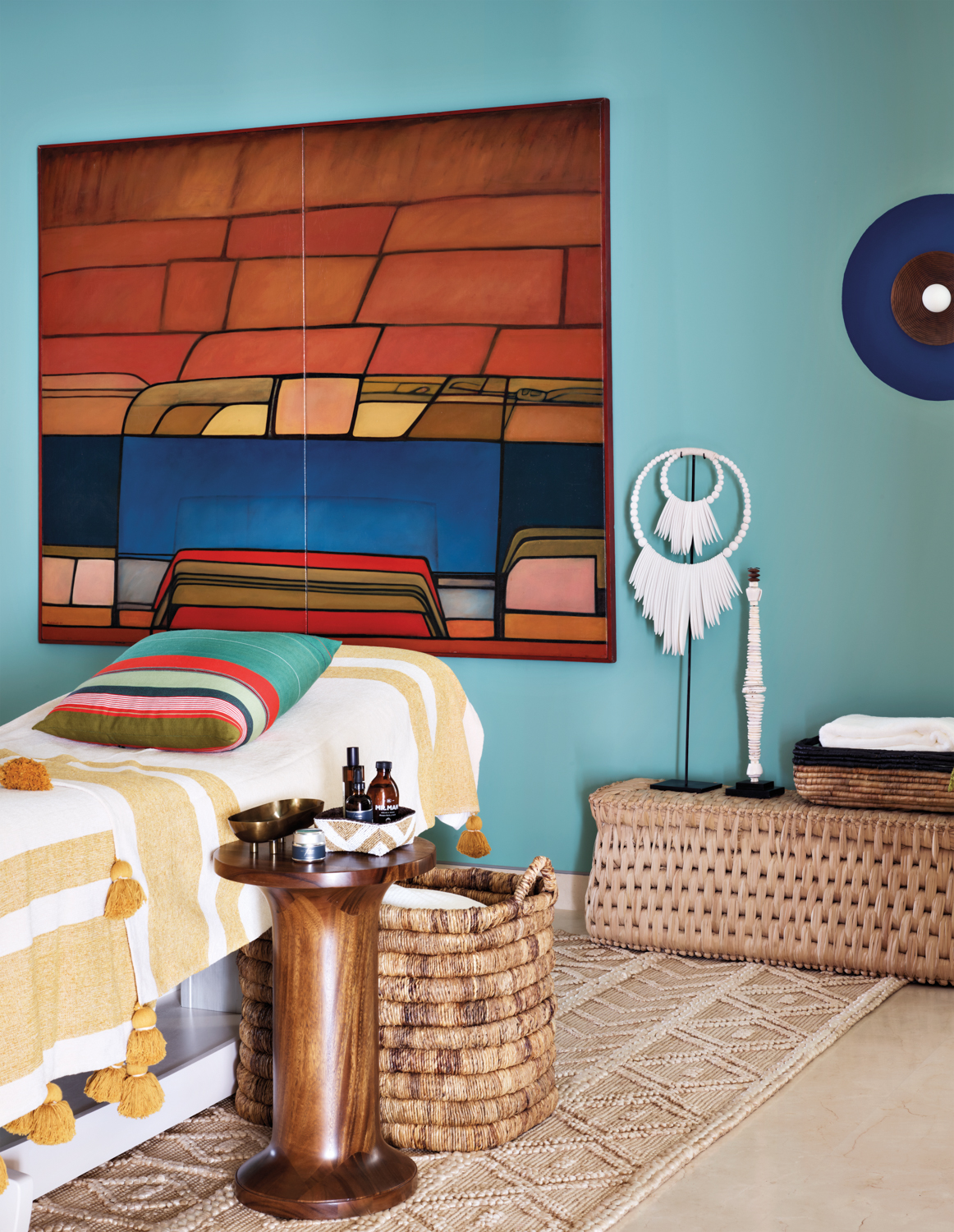 A Zen Massage Room Design That Cues Calm With Color