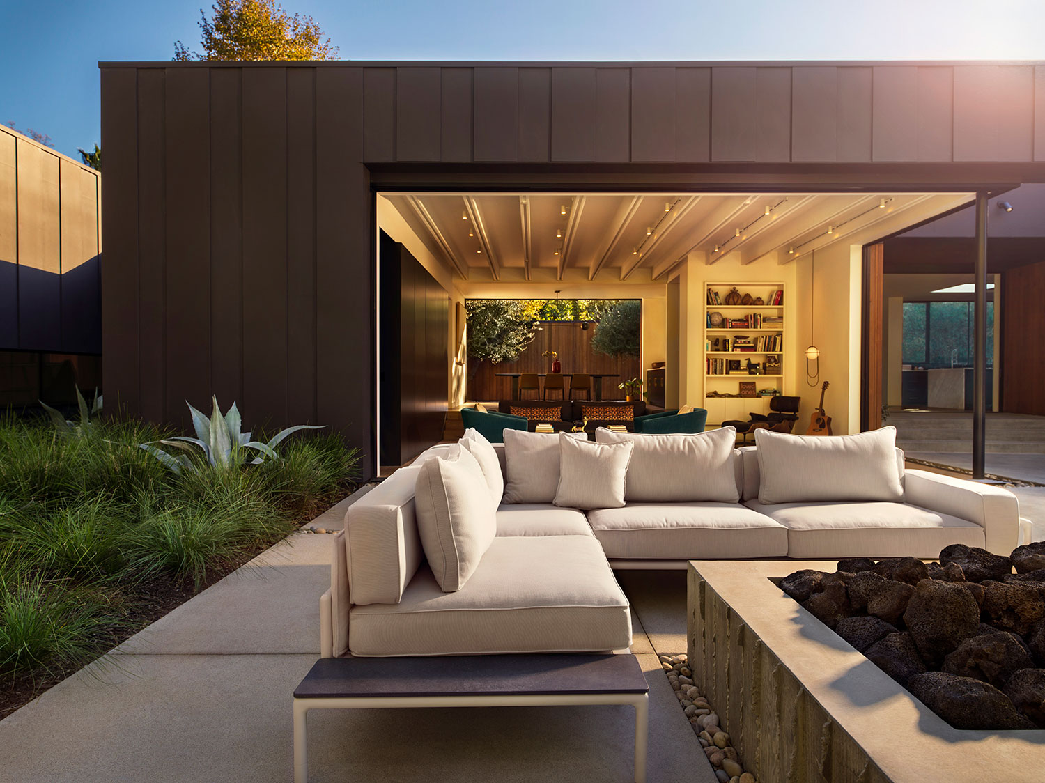 brown jordan outdoor furniture on rustic contemporary deck