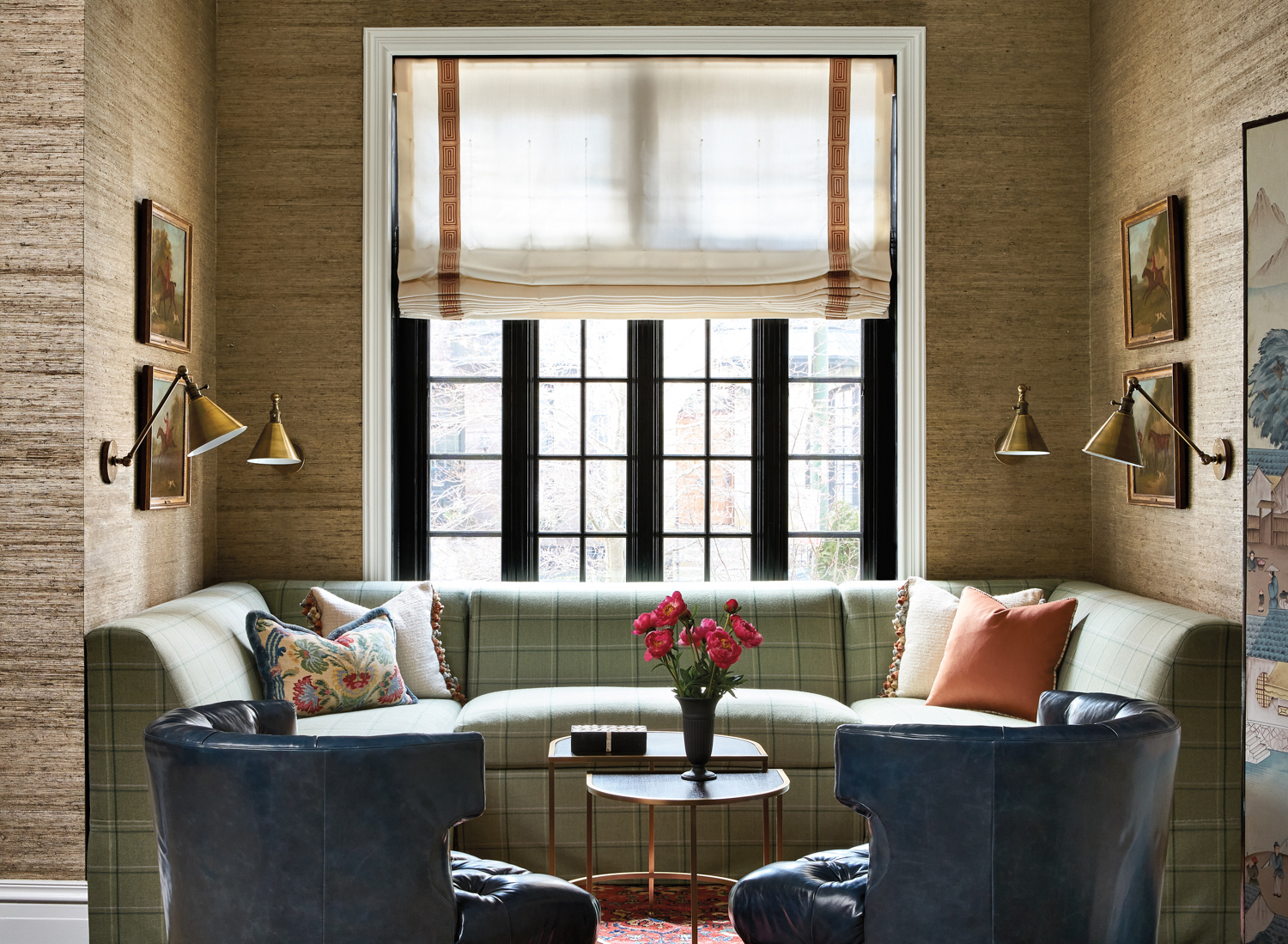 A Chicago Townhouse Is Threaded With Modern Milieu and Endless Charm