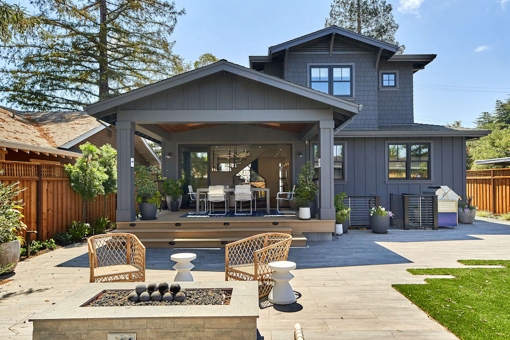 exterior of a contemporary Northern California home with custom outdoor fire pit by De Mattei Construction