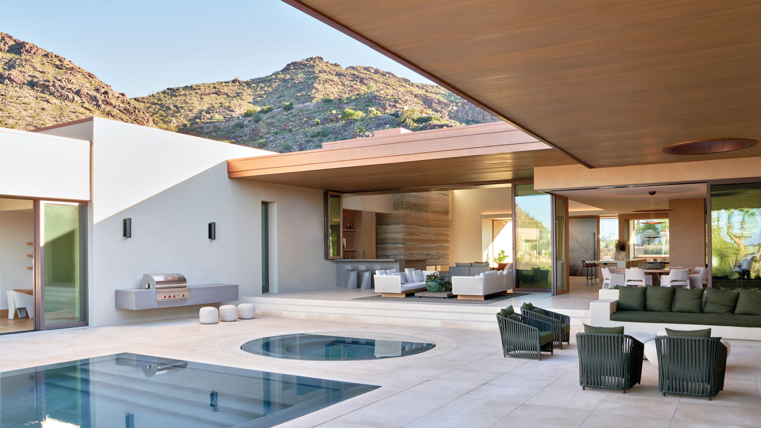 See How A Modernist Paradise Valley Masterpiece Reflects The Desert