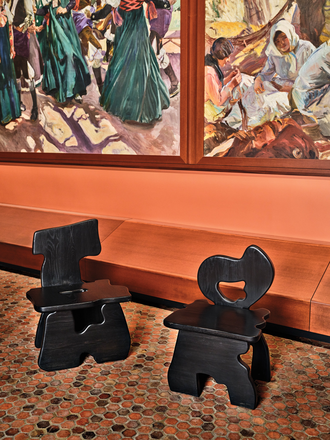 curvy black chairs at the Hispanic Society Museum & Library