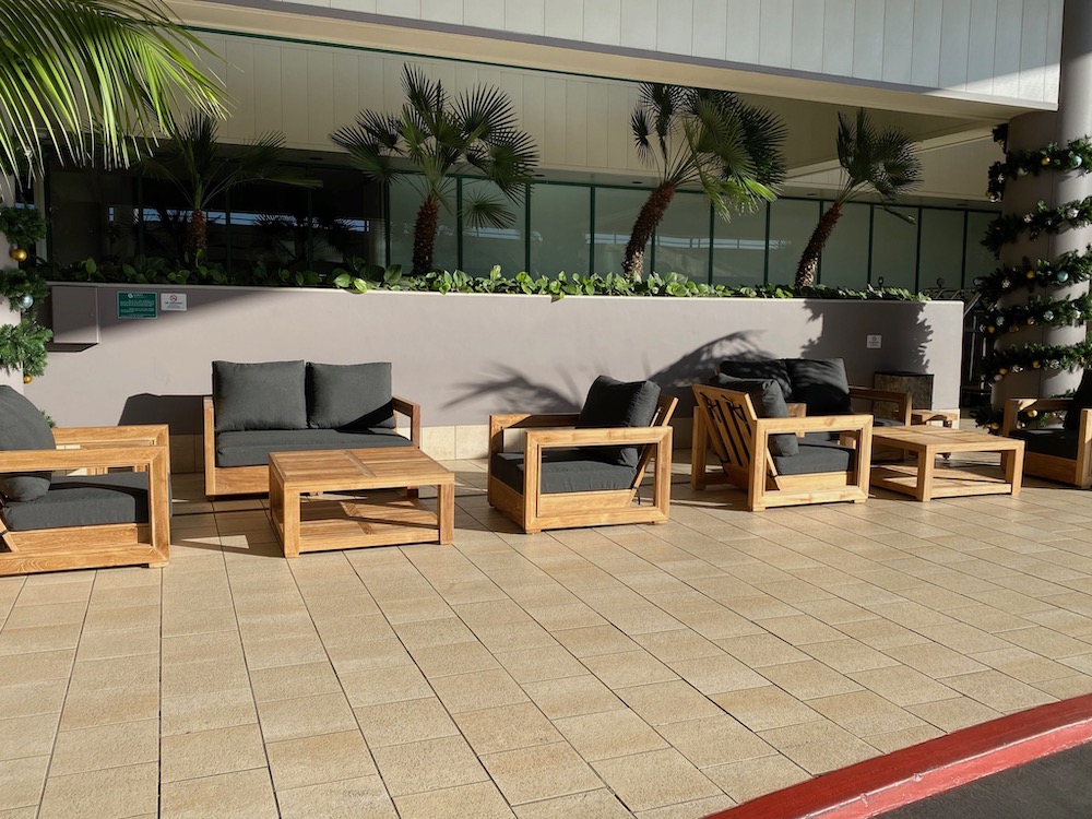 Teak Chatsworth deep outdoor seating by Willow Creek in Los Angeles.