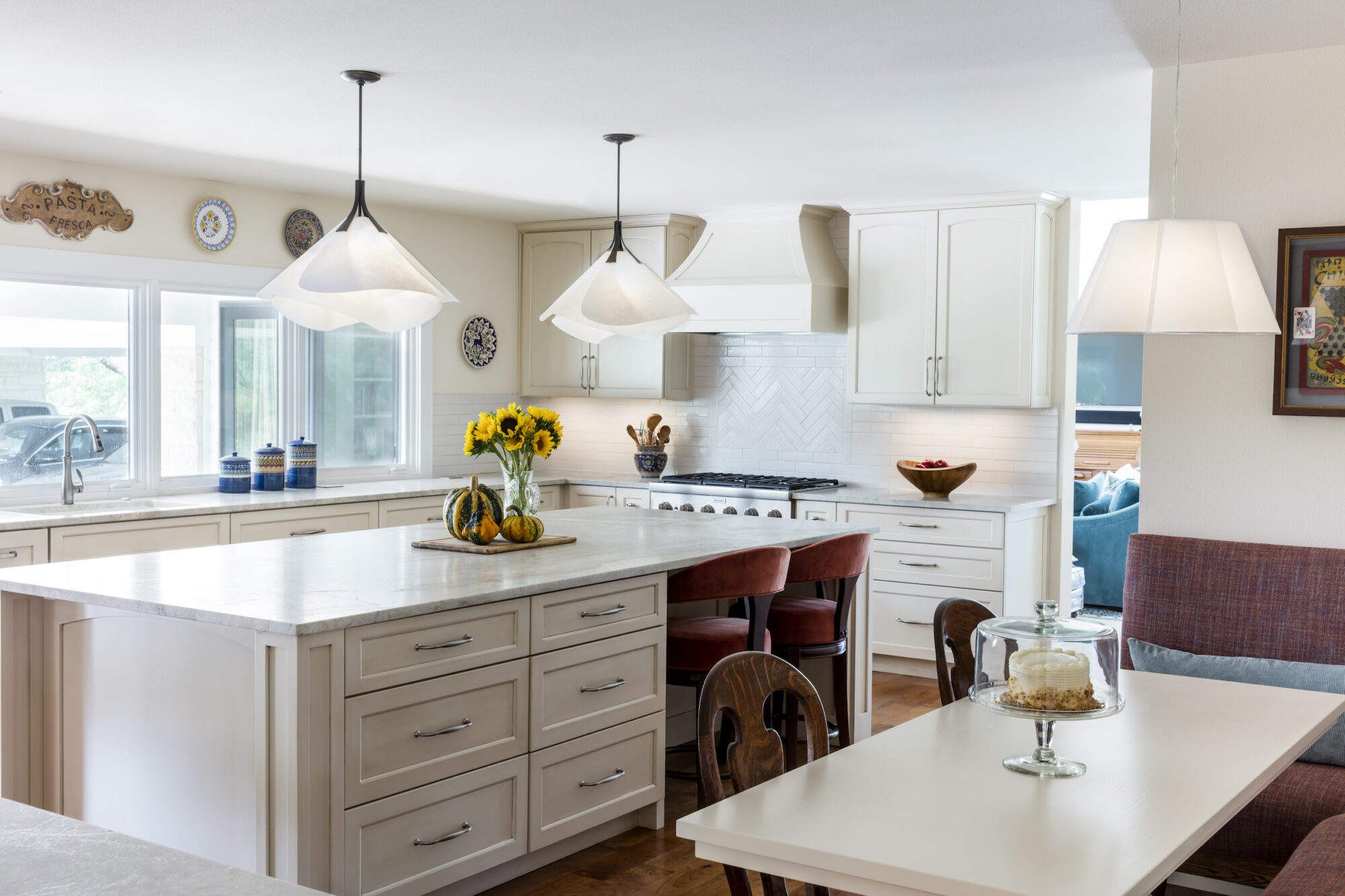 Austin interior designer kitchen island remodel