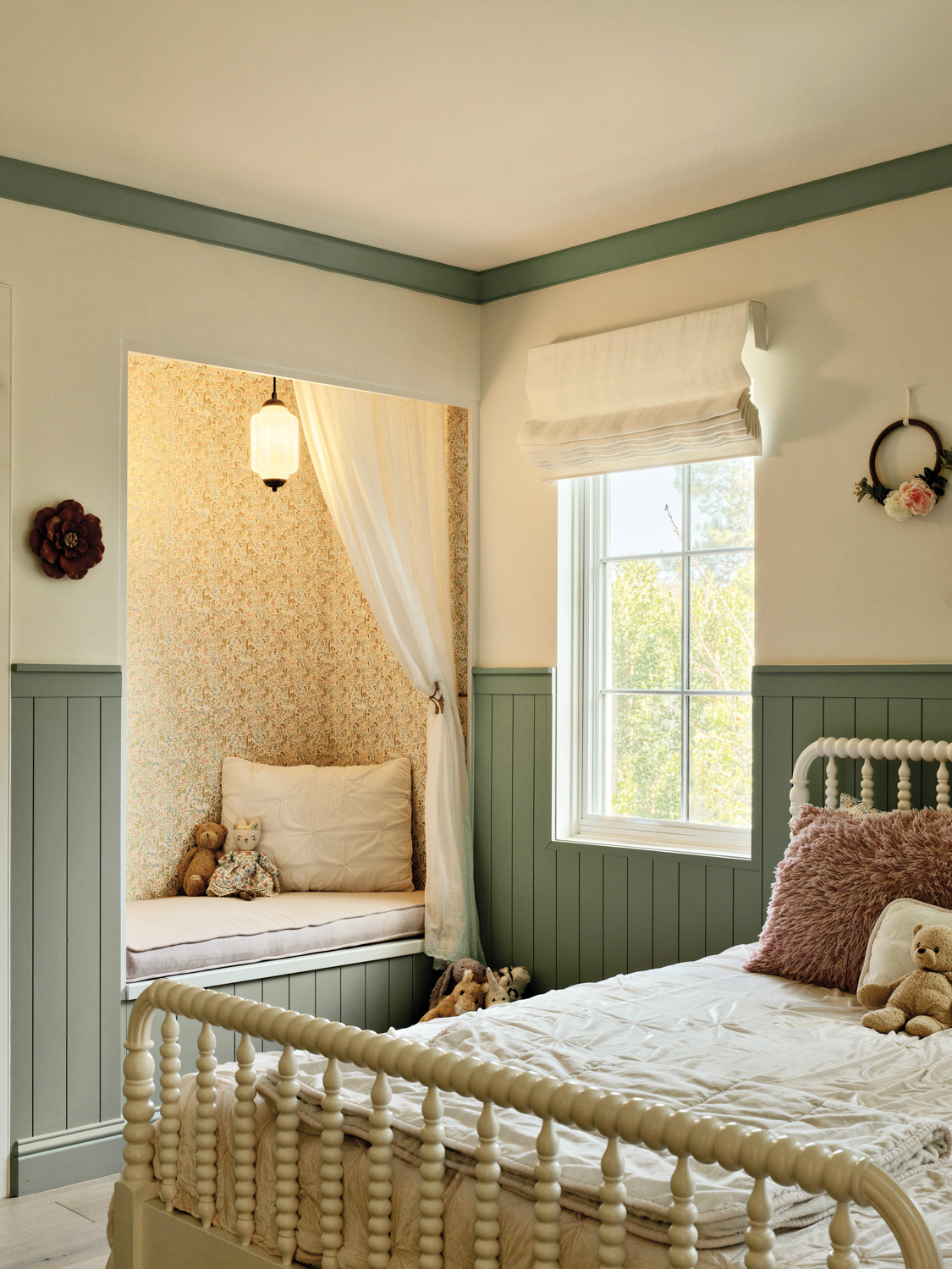 Children’s bedroom with a spindle...