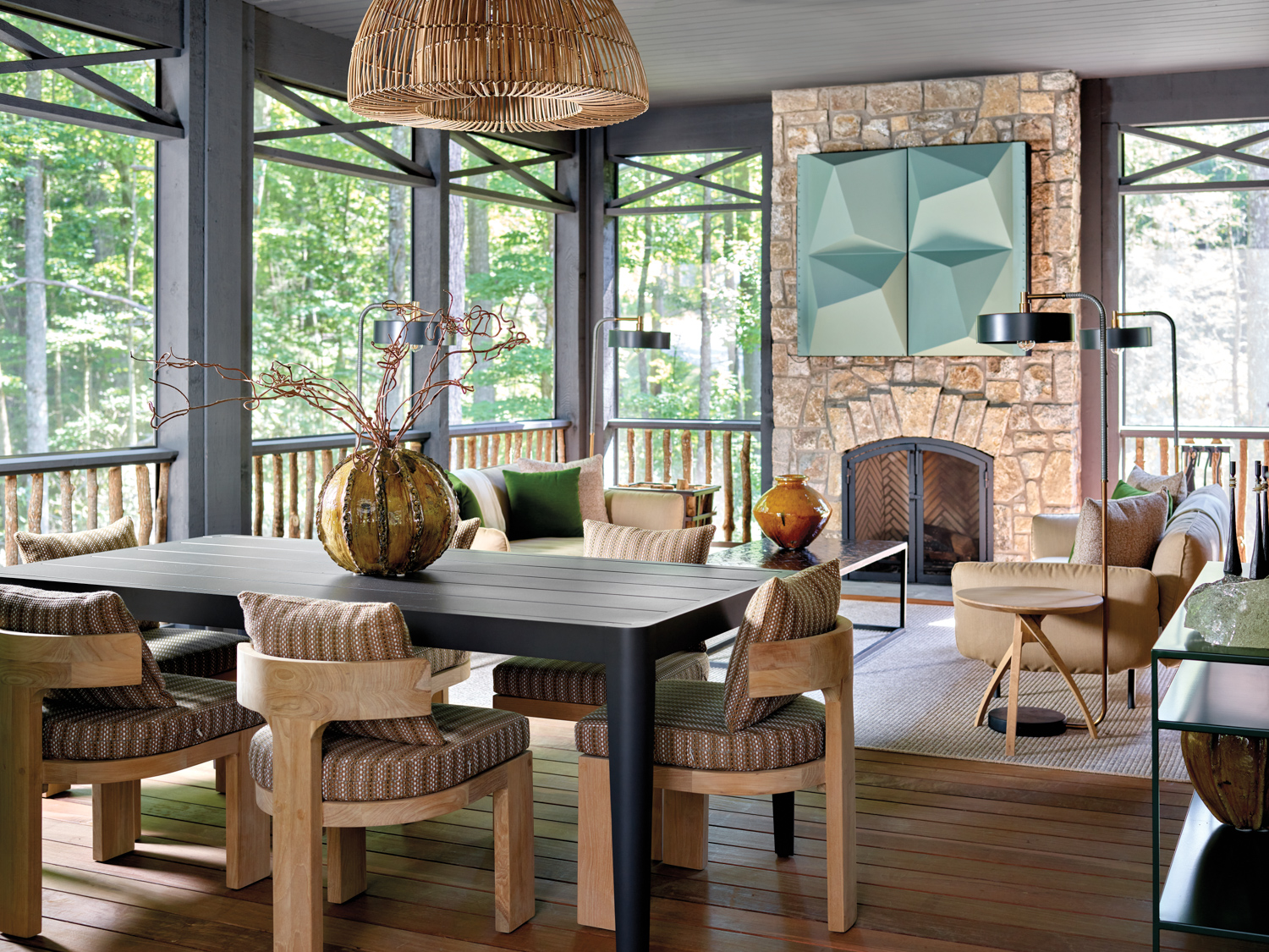 Screened porch with a combination...