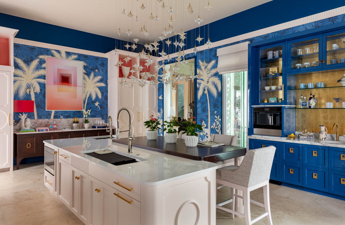 Blue and white tropical wallpaper in an elegant kitchen