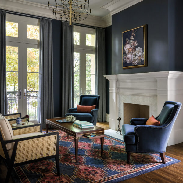 How An Eclectic Palette Elevated This Chicago Town Home