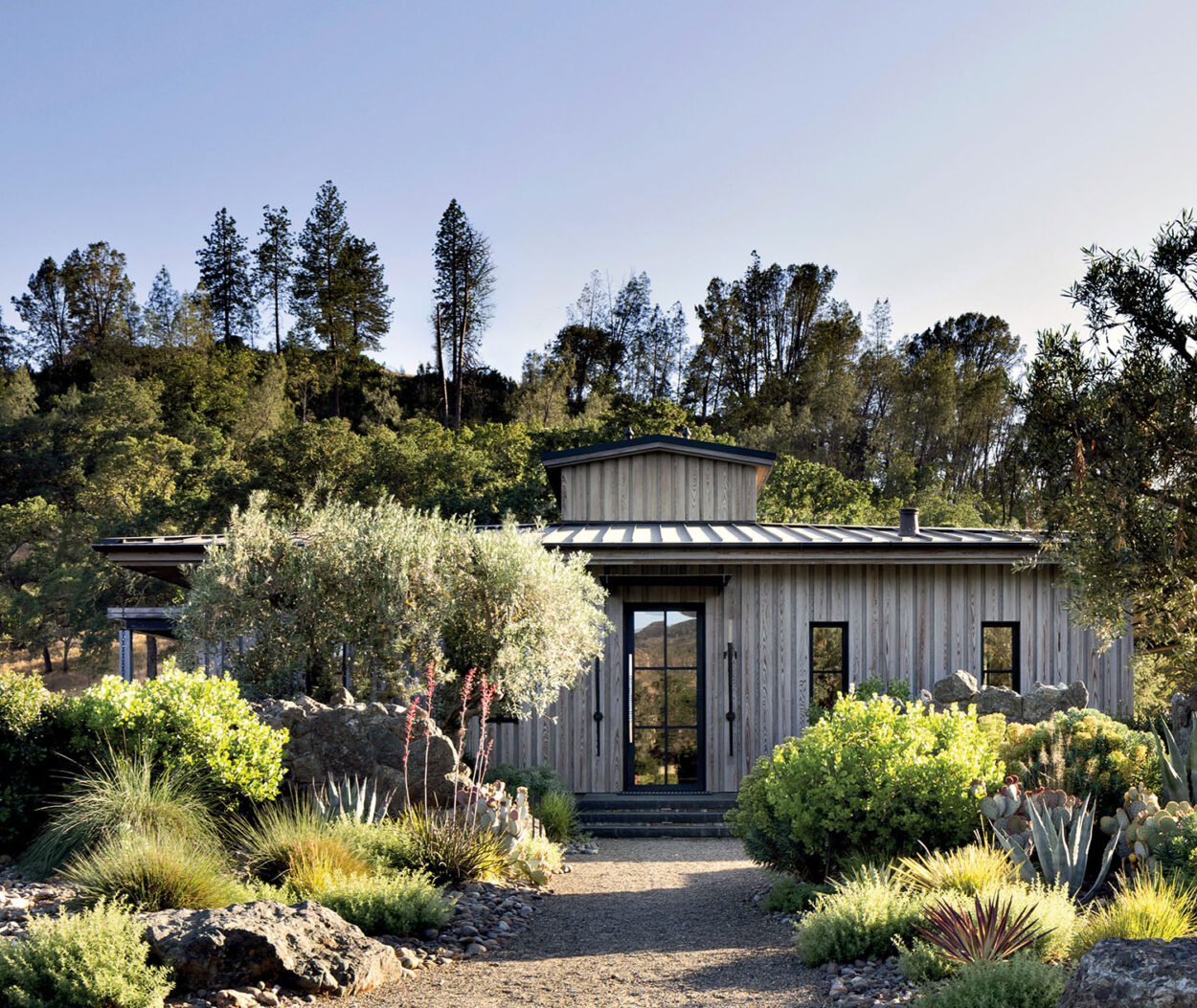 21 Products To Shape The Season’s Sunny Outdoor Spaces