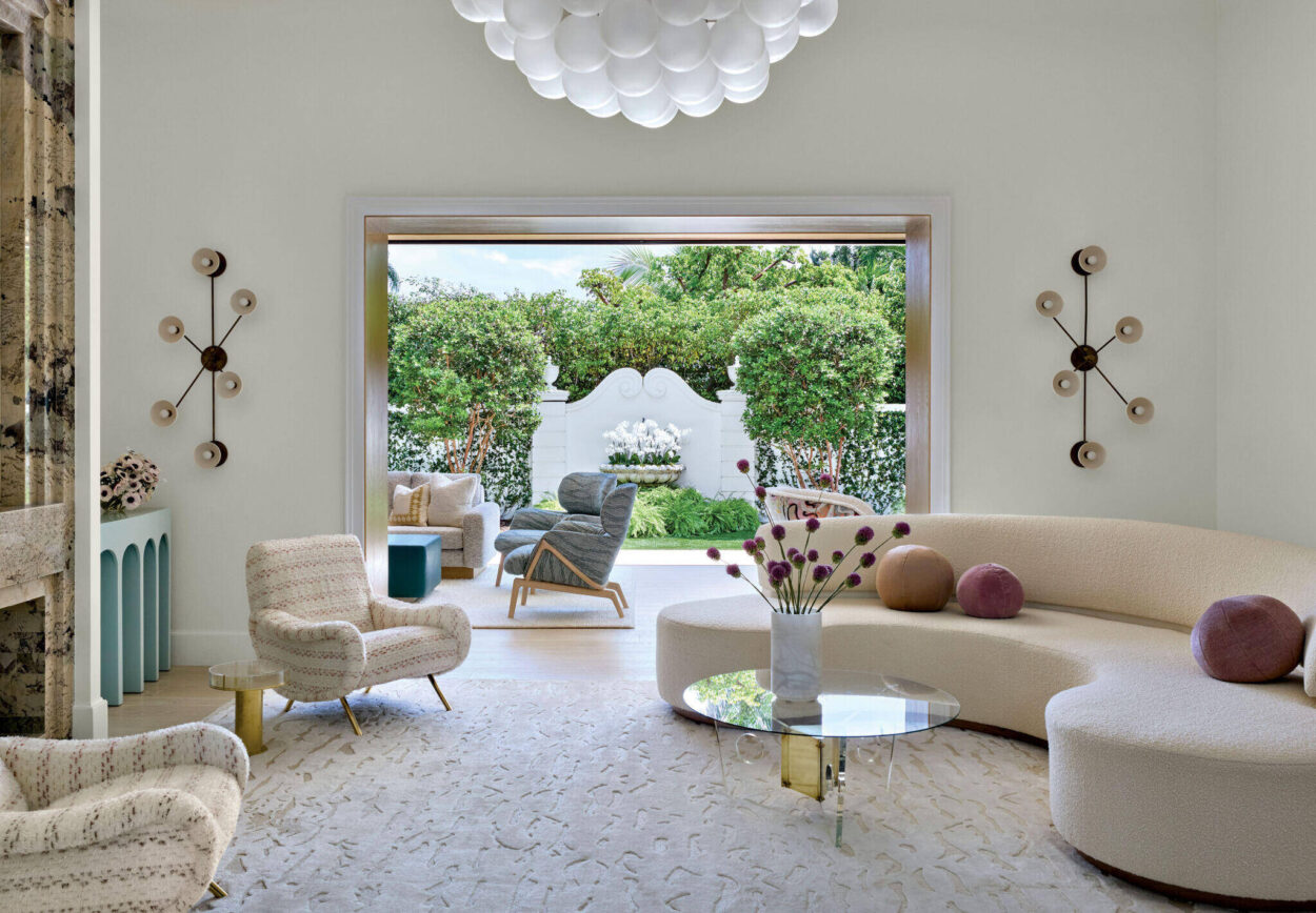This Palm Beach Pad Shows Why Luxury Homeowners Are Prioritizing Gathering Spaces